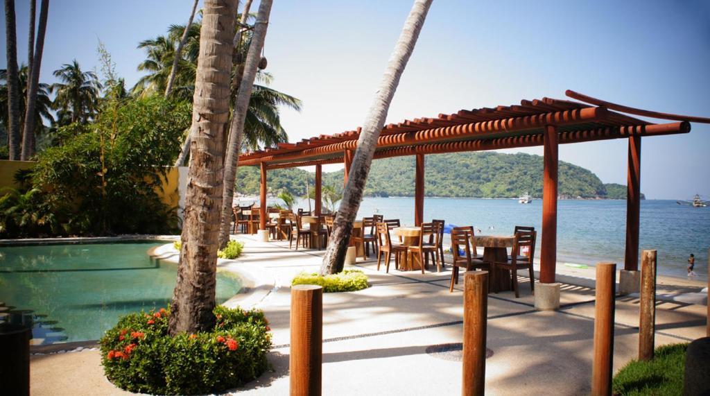 Akan Resort Los Ayala Exterior photo